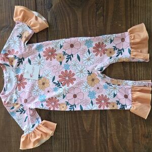 Daisy Blooms Baby Romper Onesie By Clover Cottage Apparel Boutique 6-12M. NWT